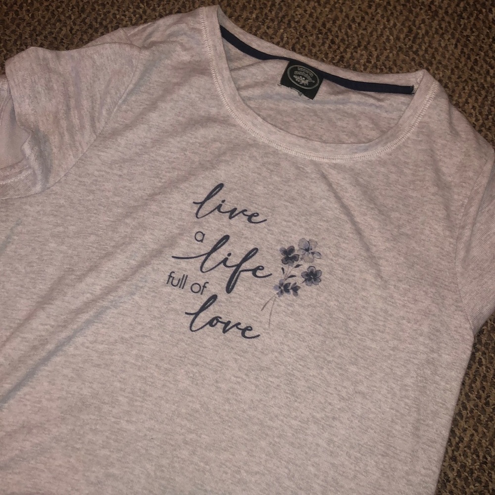 Women’s large shirt
